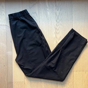 black lululemon joggers